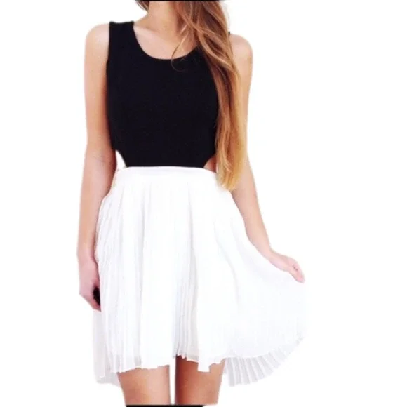 Jack By BB Dakota Black and White Evening Cocktail Cut Out Dress NWOT - Picture 4 of 10